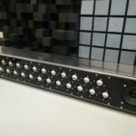 Soundbar – Multidirectional sound beams for surround sound.